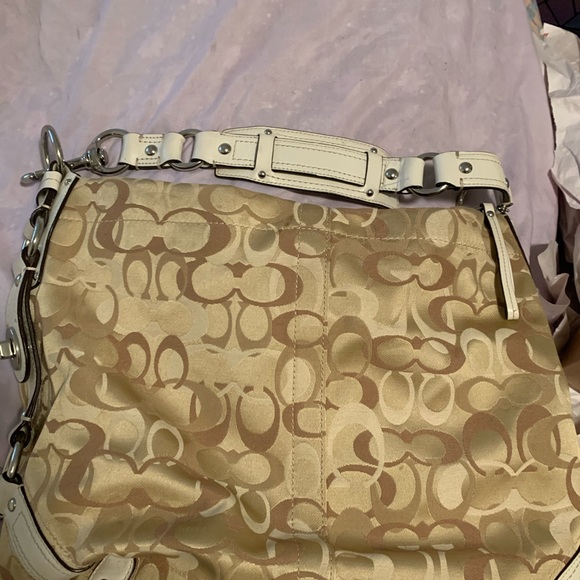 Authentic Coach Handbag /Purse/Shoulder Bag - Picture 5 of 11